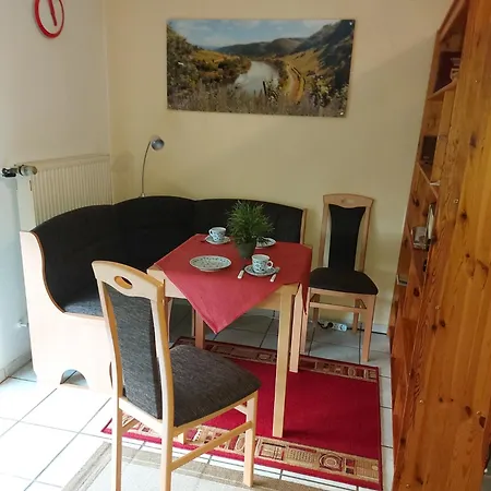 Ferienwohnung „Schwalbennest“ Reil/Mosel Exterior photo